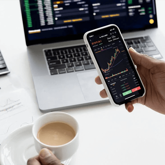 Alto Finexión - Equipo de expertos en criptomoneda